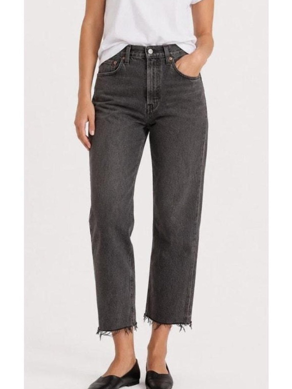 Levi’s 501 High-Rise Straight Crop Jeans in Washed Black